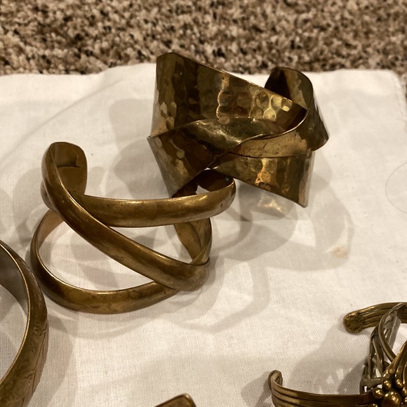 Brass brackets and bangles - Picture 4 of 5